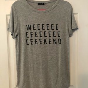 Dee Elly WEEKEND Tee